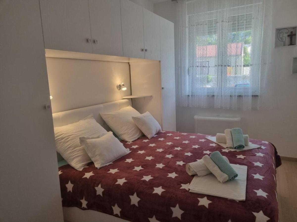 Apartman Duje 센 외부 사진